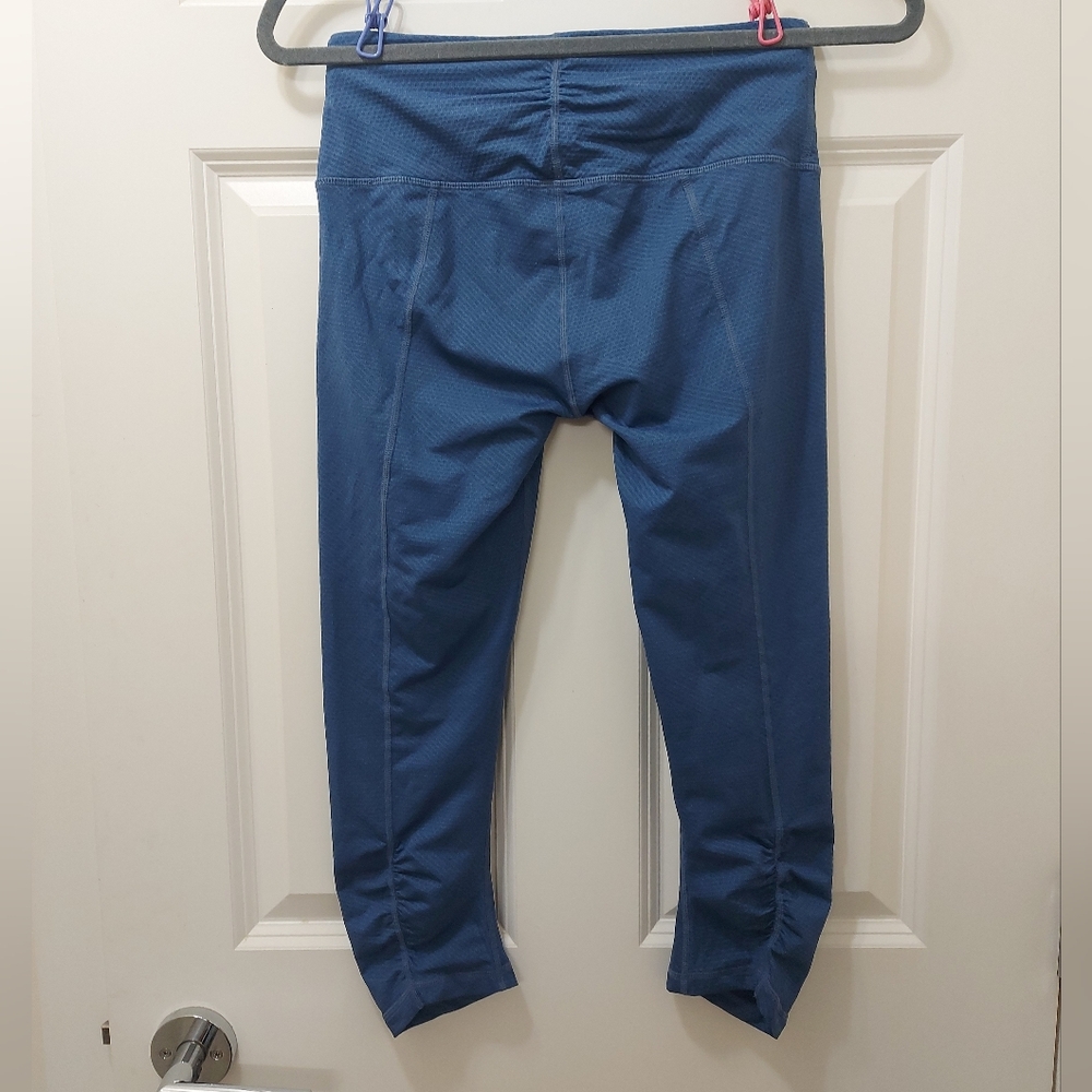 prAna crops - Picture 2 of 5